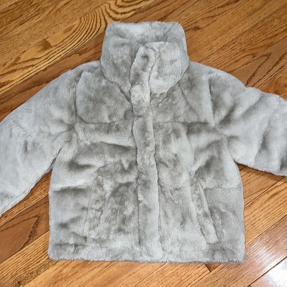 🔥🔥🔥Abercrombie & Fitch Grey Teddy The A&F Mini Puffer Jacket - Picture 4 of 10